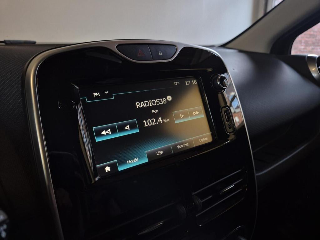 Renault Clio 0.9 tce limited / keyless / cruisecontrol / parkeersensoren