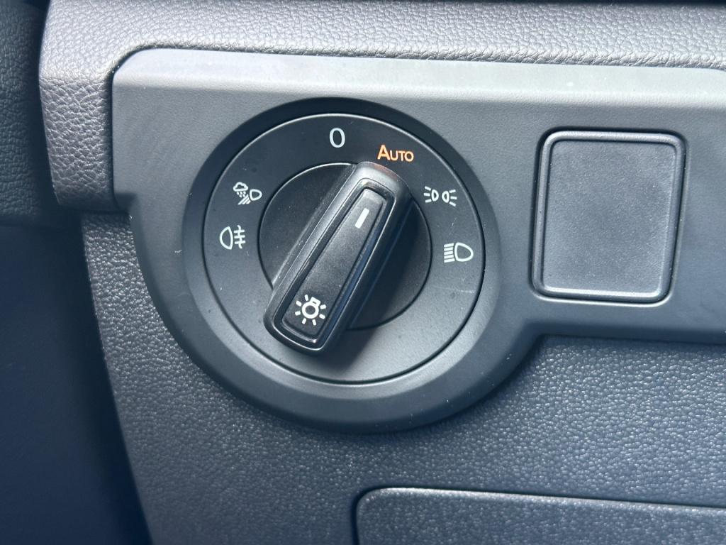 Volkswagen T-cross 1.5 tsi 150pk dsg r-line | camera | trekhaak | navi | iq