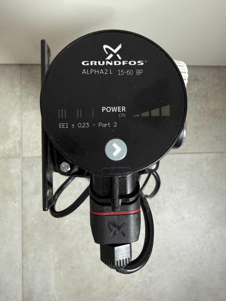 Grundfos ALPHA2 circulatiepomp inclusief verdeler
