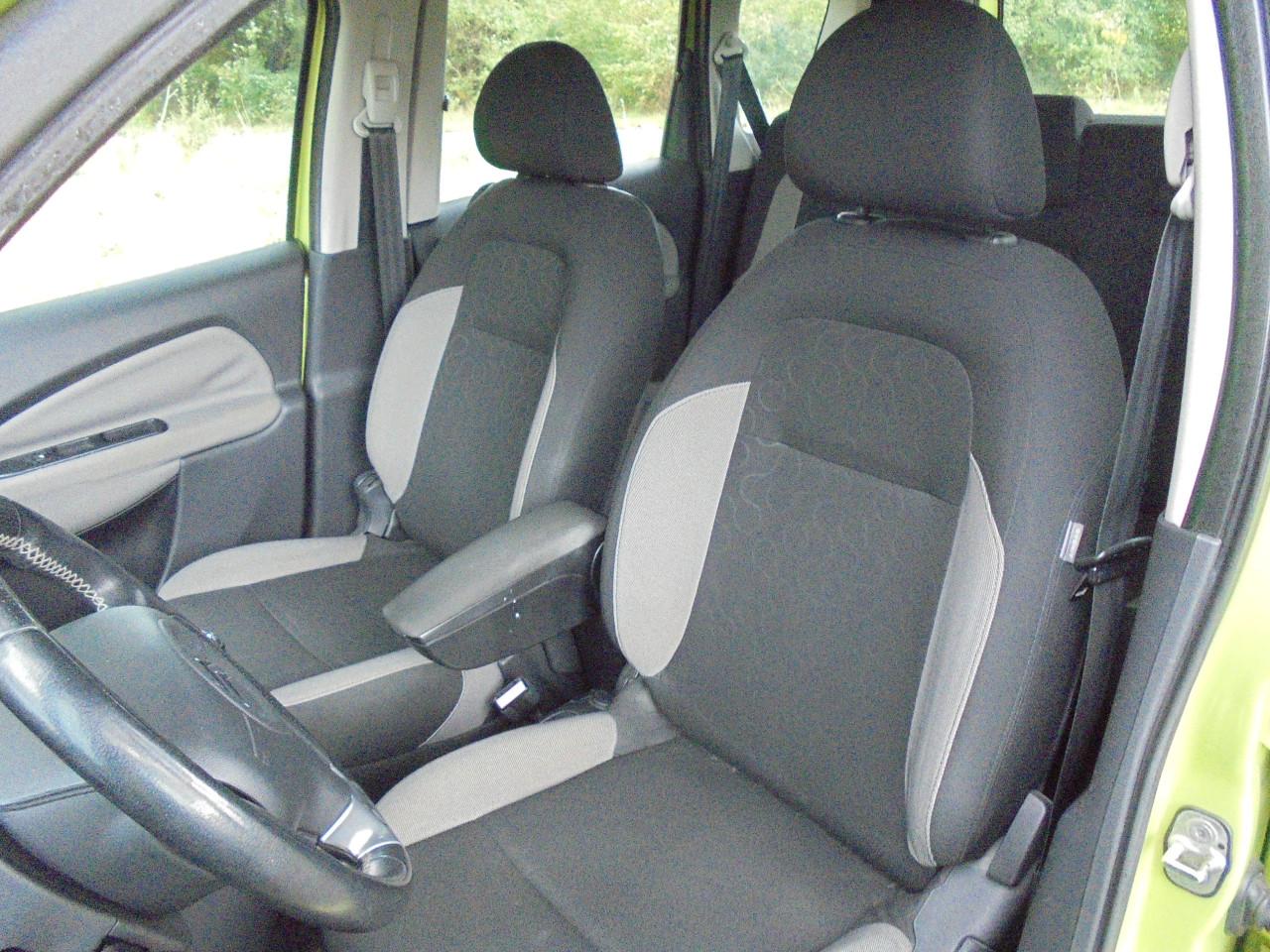 Citroen C3 Picasso 1.4 VTi apk nieuw bij aflevering, 167.591 Km € 2750