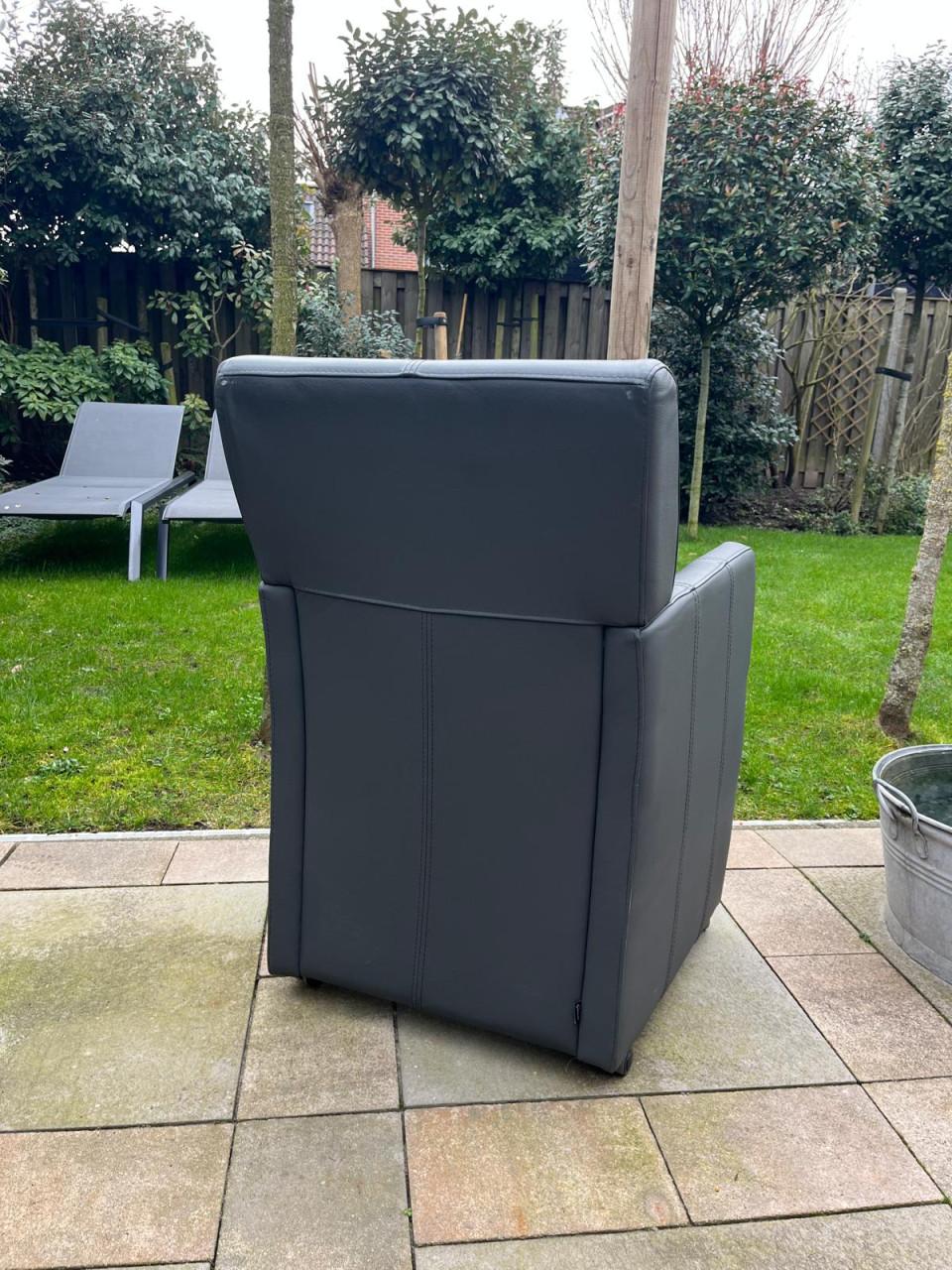 4 leren eetkamerstoelen / fauteuils - VEERE