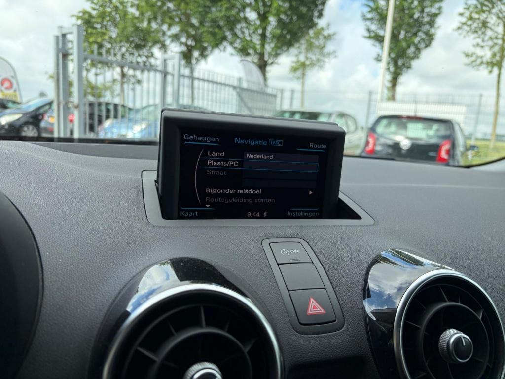 Audi A1 Sportback 1.4 tfsi connect | s-line | automaat