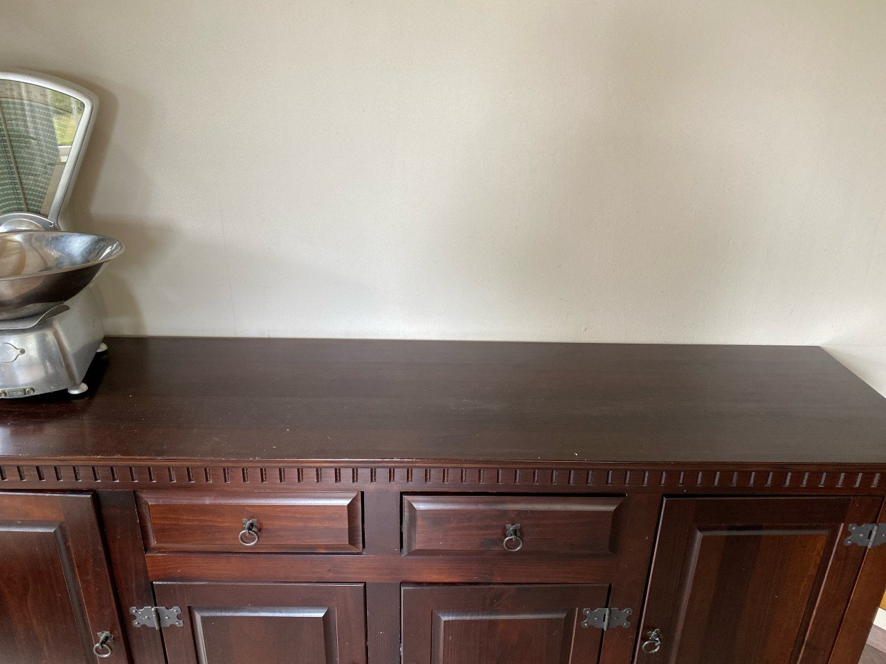 Dressoir koloniaal