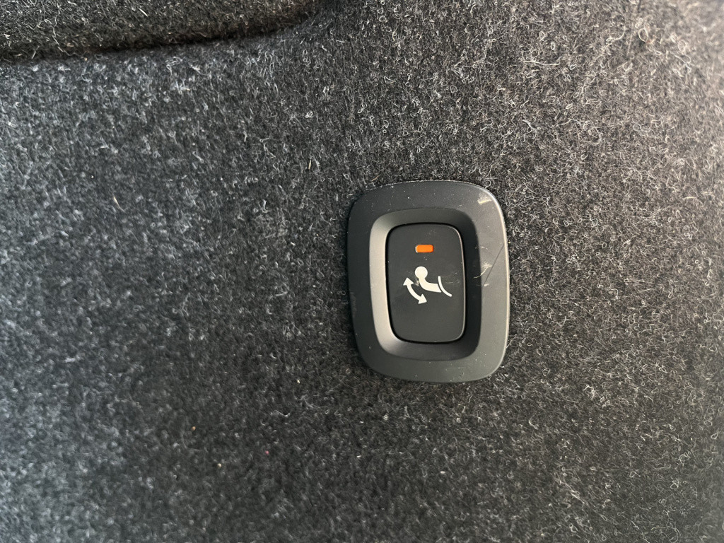Volvo XC40 1.5 t5 recharge r-design | cruise | carplay | trekhaak | harman/