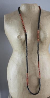 Houten ketting bruin oranje