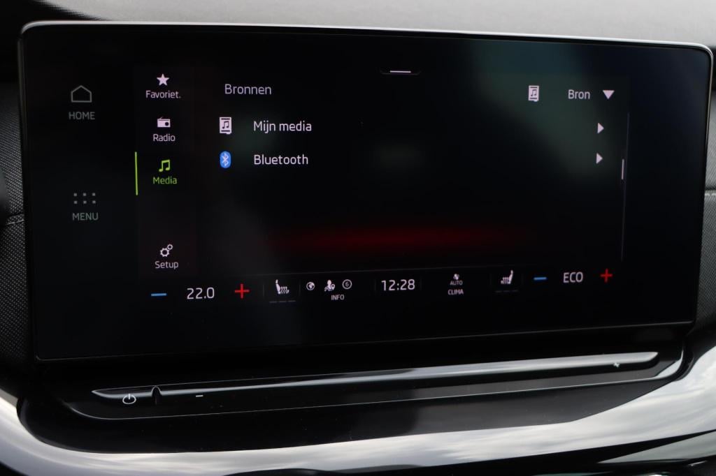 Skoda Octavia combi 1.4 tsi iv phev sportline business | soh 91,1% |