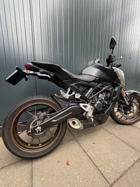 Honda CB 125R