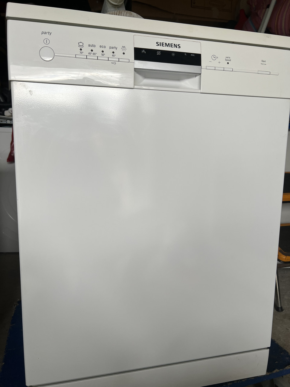 A++ klasse Siemens vaatwasser in prima staat en schoon  85x60 cm.