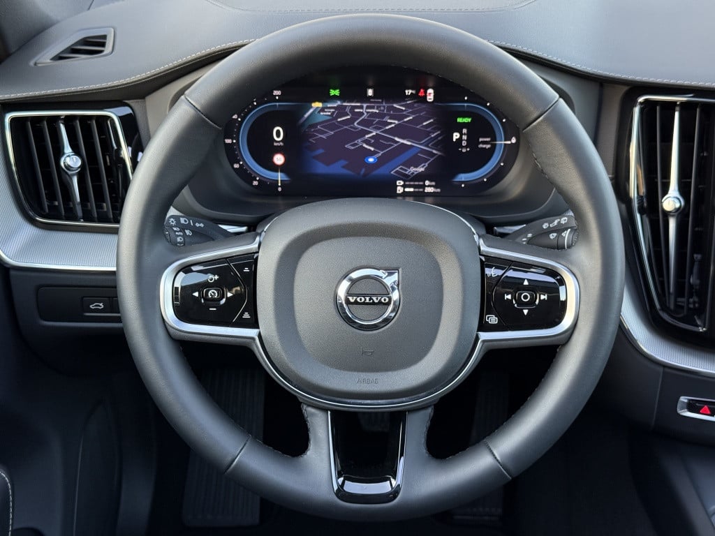 Volvo XC60 t6 398pk recharge black edition ultra dark full options !