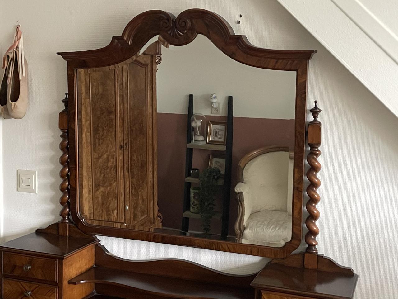 Antieke kaptafel Harrods