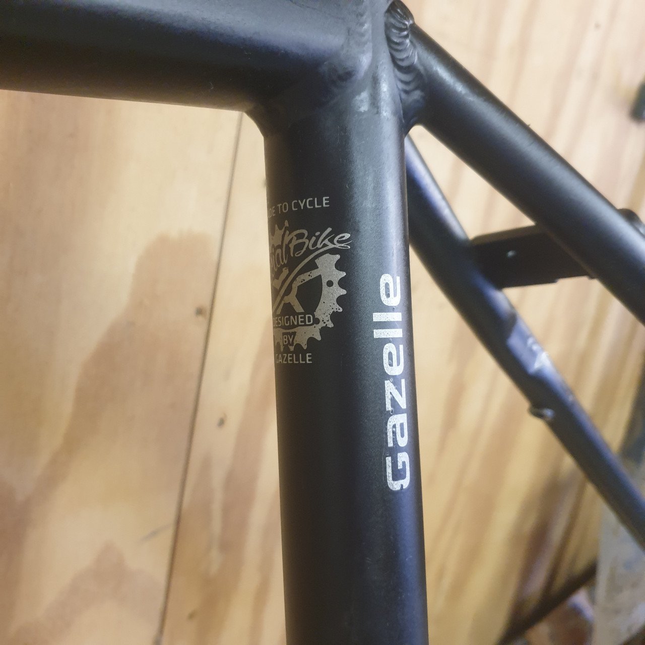 Frame met cranckstel en zadelpen Gazelle Esprit 28 inch
