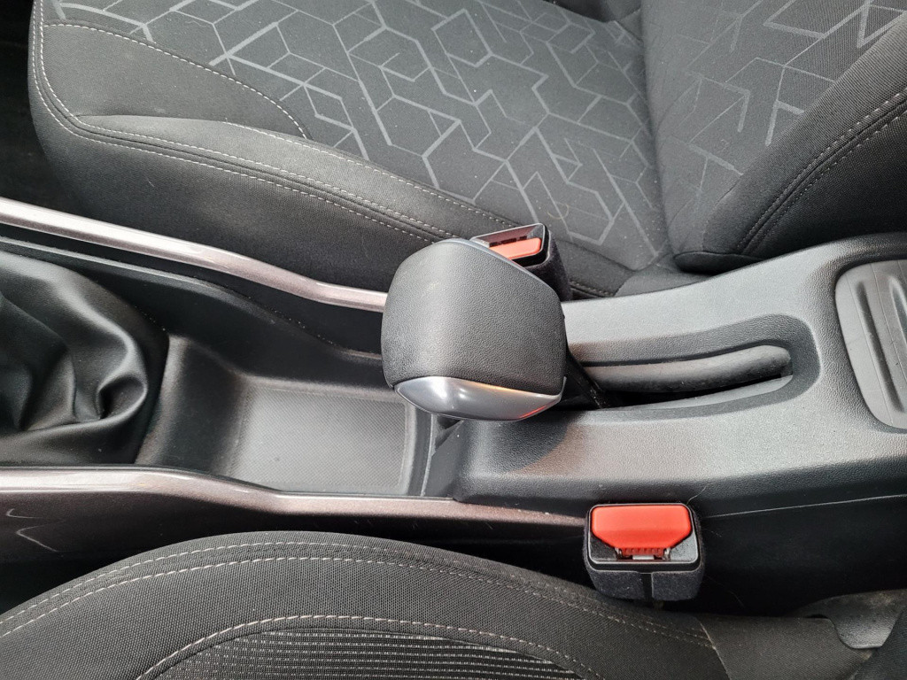 Peugeot 2008 1.2 puretech urban cross