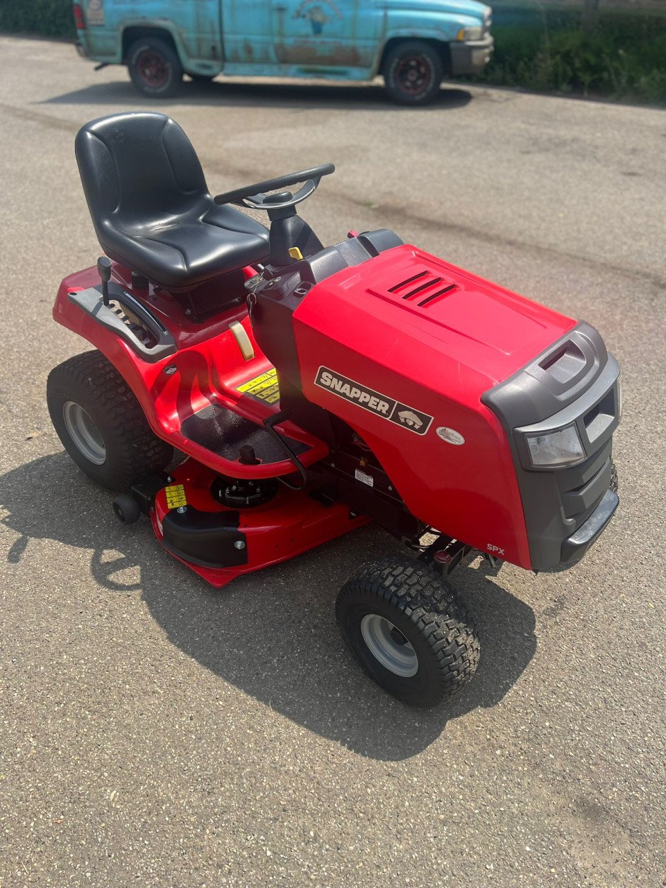 Te koop, nette Snapper SPX100 (nieuw maaidek!)