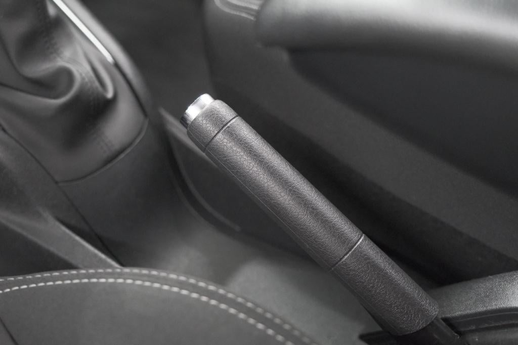 Peugeot 208 puretech 110 tech edition | camera | apple carplay | parkeersen