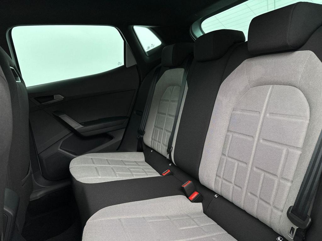 Seat Ibiza 1.0 etsi fr business connect 95pk