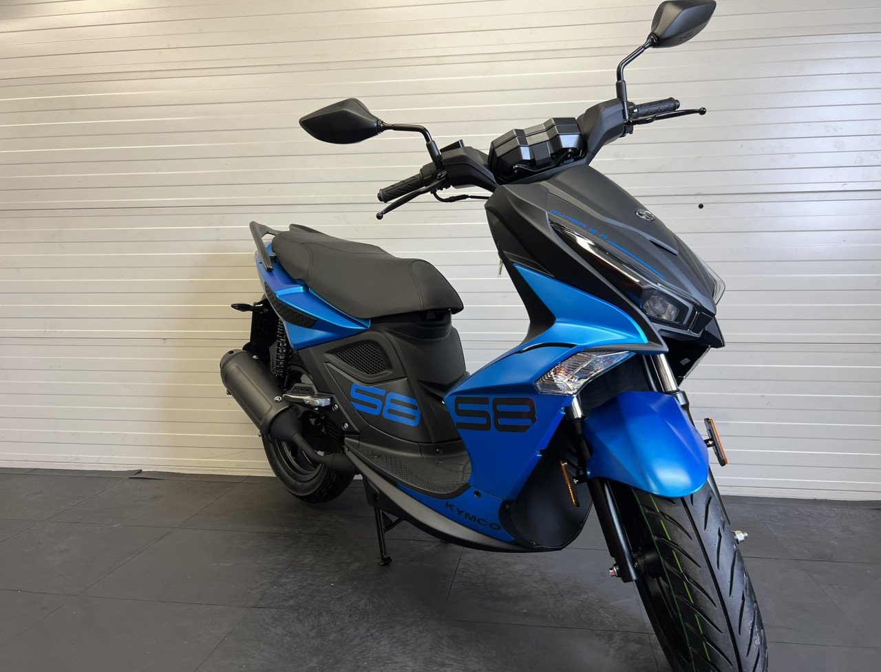 Kymco Super 8 R, de sportieve A merk scooter!