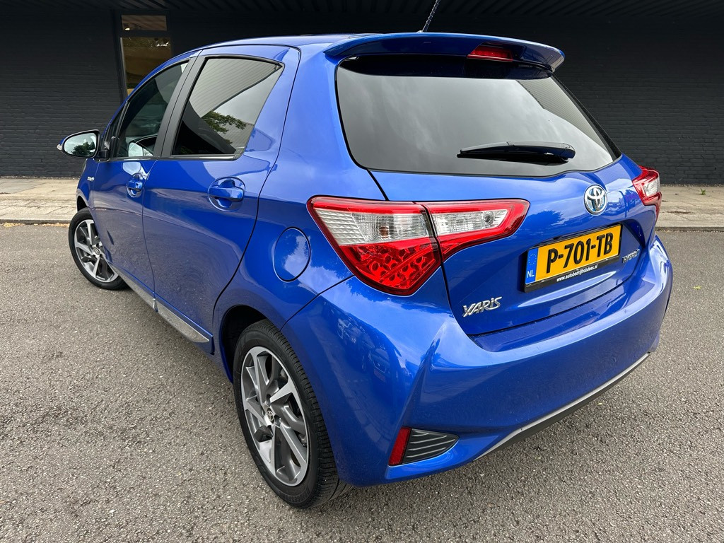 Toyota Yaris 1.5 hybride // premium uitvoering //