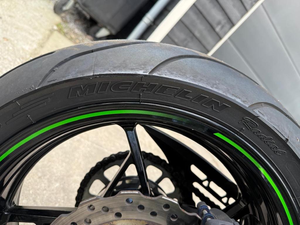 Kawasaki Z900 | quickshifter | akrapovič