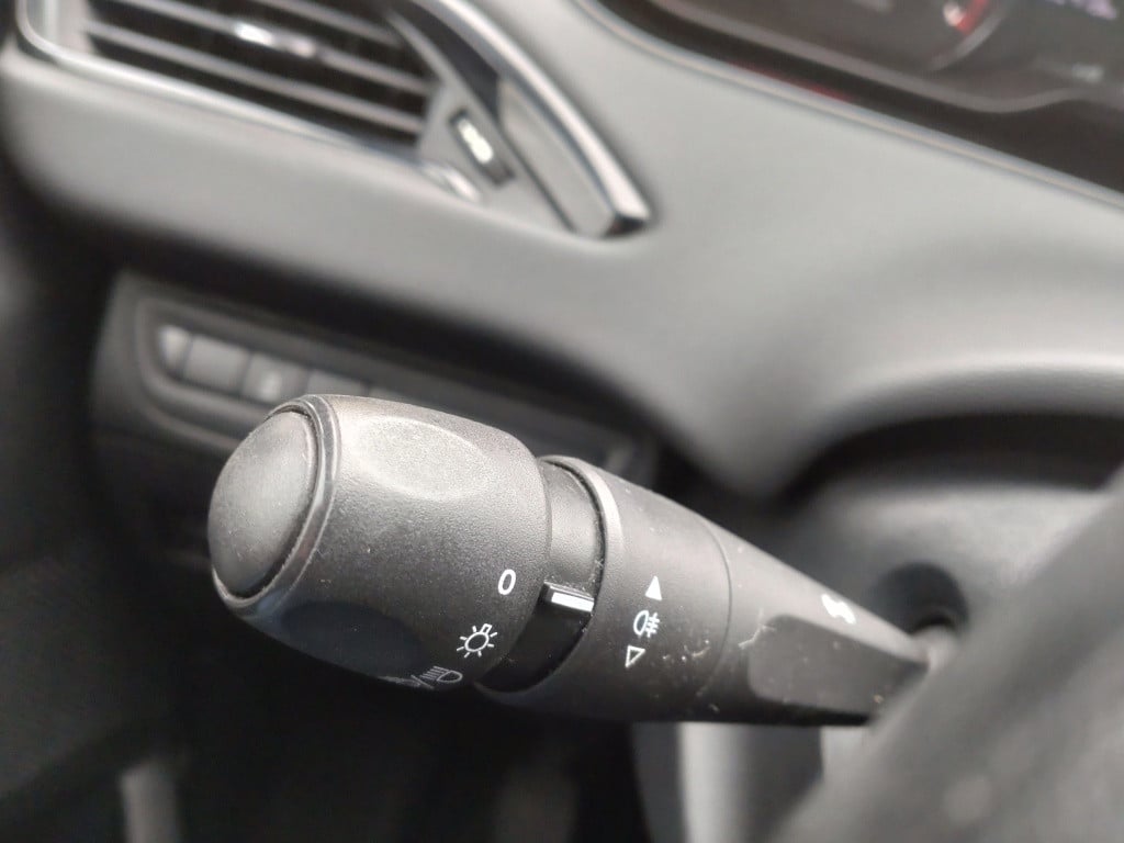 Peugeot 208 1.0 vti access