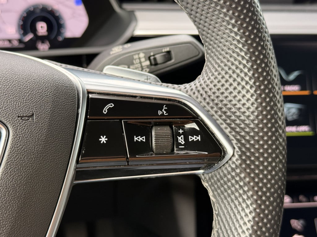 Audi E-tron sportback 55 quattro s edition 95 kwh | s-line | achteruitcamer