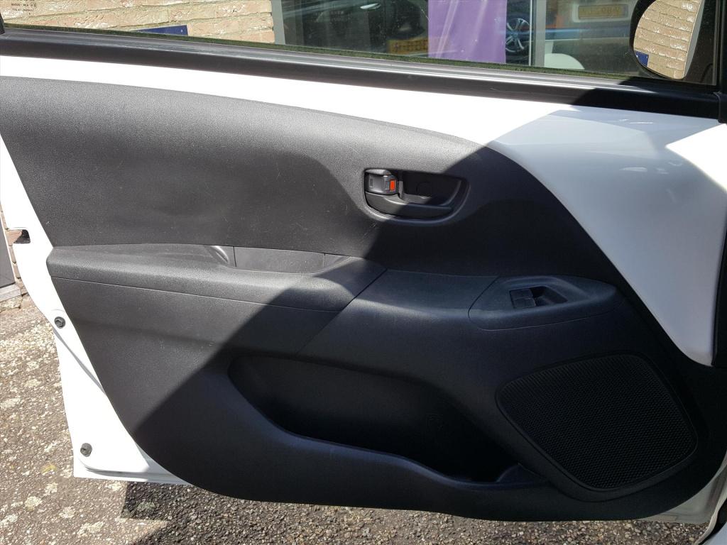 Citroen C1 1.0 vti 72pk s&s 5d feel | airco | bluetooth | snelheidsbegrenze