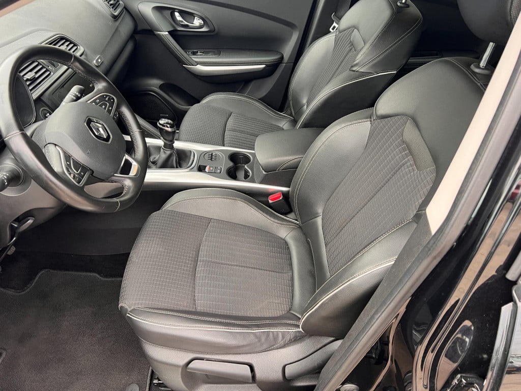 Renault Kadjar 1.2 tce bose, trekhaak enz...