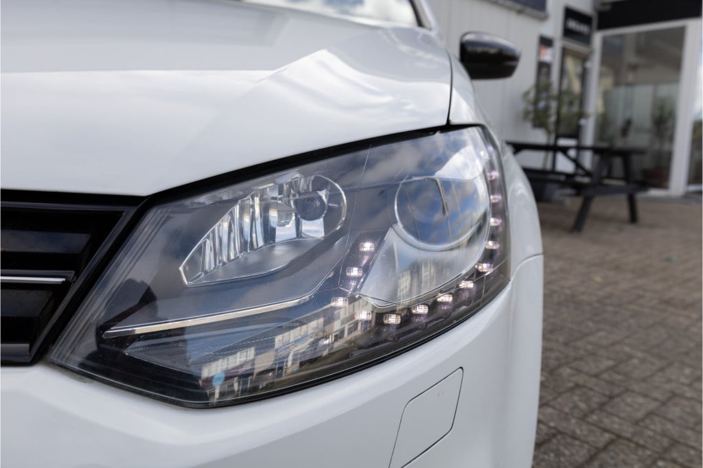 Volkswagen Polo 1.4 tsi bluegt 15pk pano nav 17inch