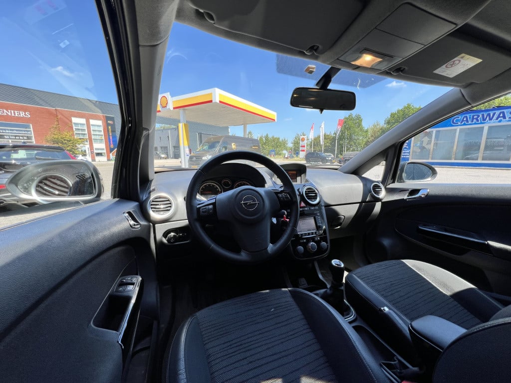 Opel Corsa 1.4-16v blitz