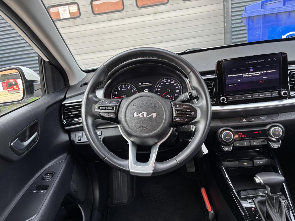 Kia Stonic 1.0 t-gdi mhev dynamicline nl-auto, automaat incl. trekhaak!