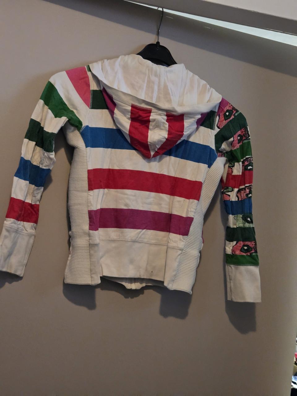 Geweldige omkeerbare sweater!  van Desigual,  Maat 7/8 jaar | 122-128 cm