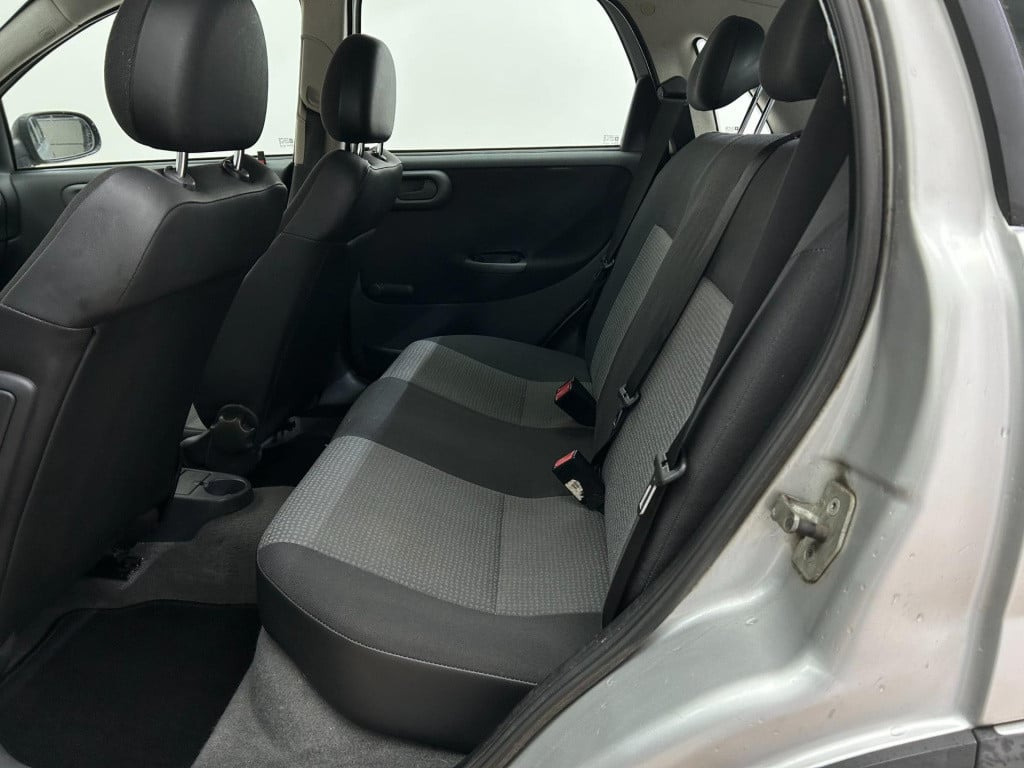 Opel Corsa occasion 1.2-16v rhythm | grijs | tweedehands opel corsa | cruis