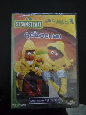 DVD speciale uitgave van Sesamstraat Seizoenen Nieuw en geseald  2008.