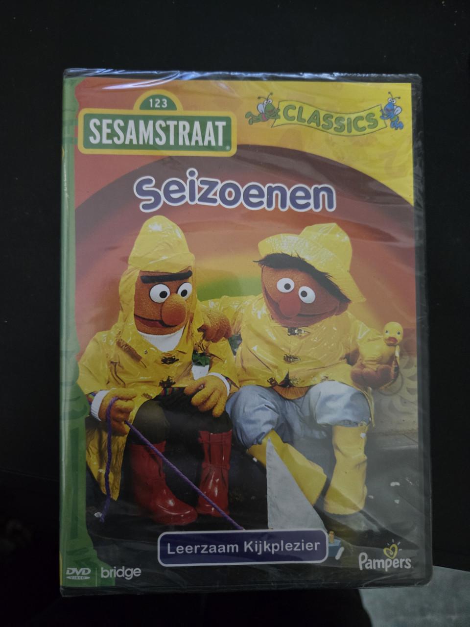 DVD speciale uitgave van Sesamstraat Seizoenen Nieuw en geseald  2008.