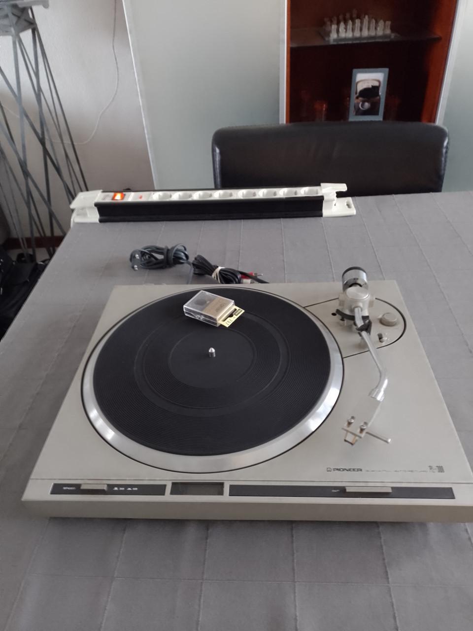 Pioneer platenspeler met nieuwe Tonar Diamond Naald