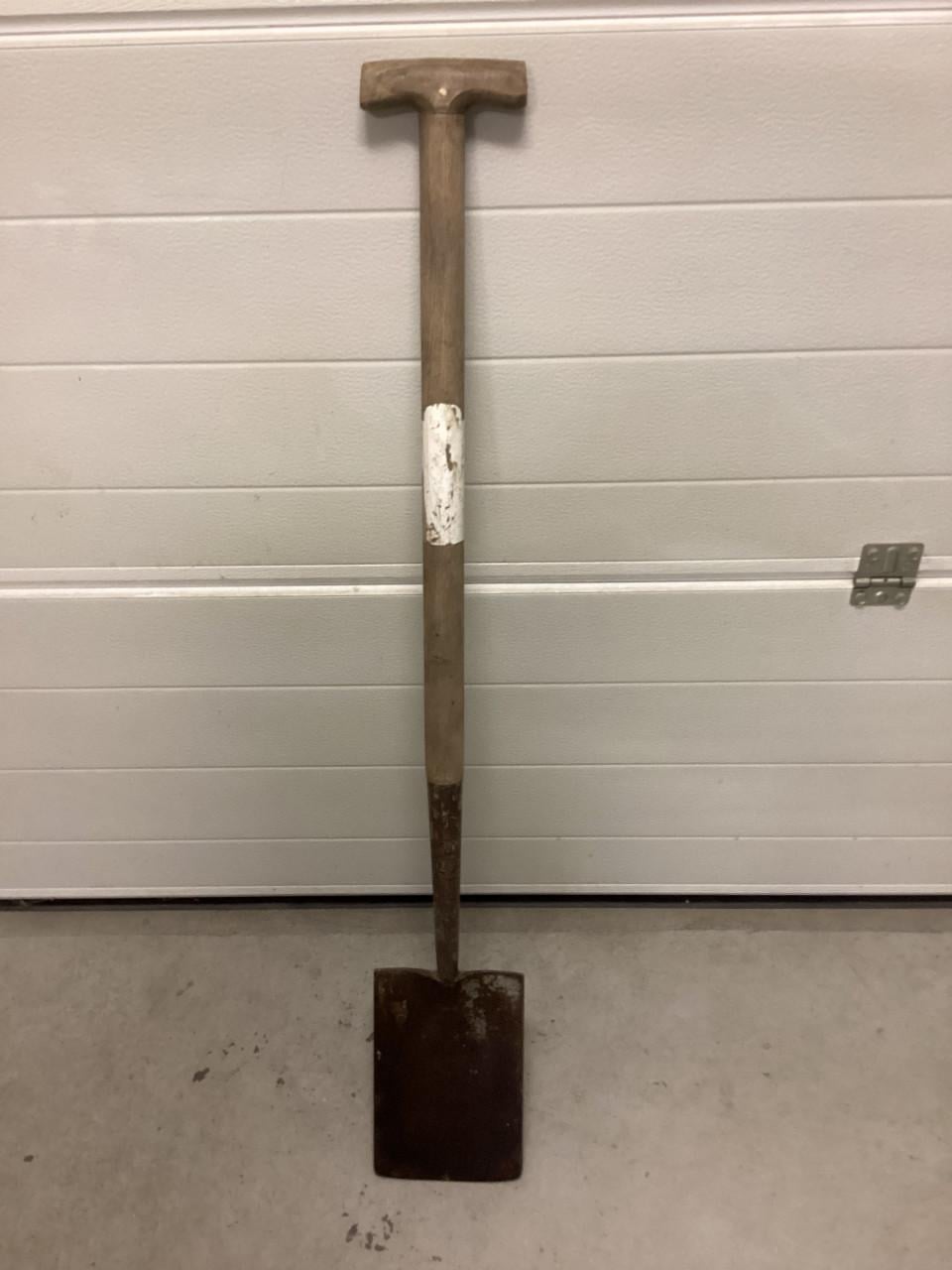Mooie degelijke spade
