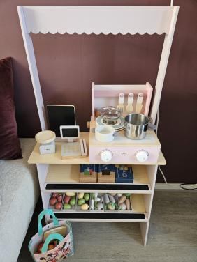 Houten speelgoedkraam