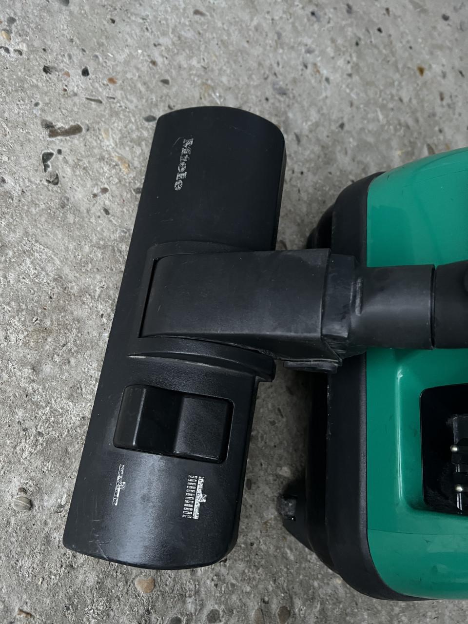 Krachtige Miele Stofzuiger met hulpstukken als nieuw