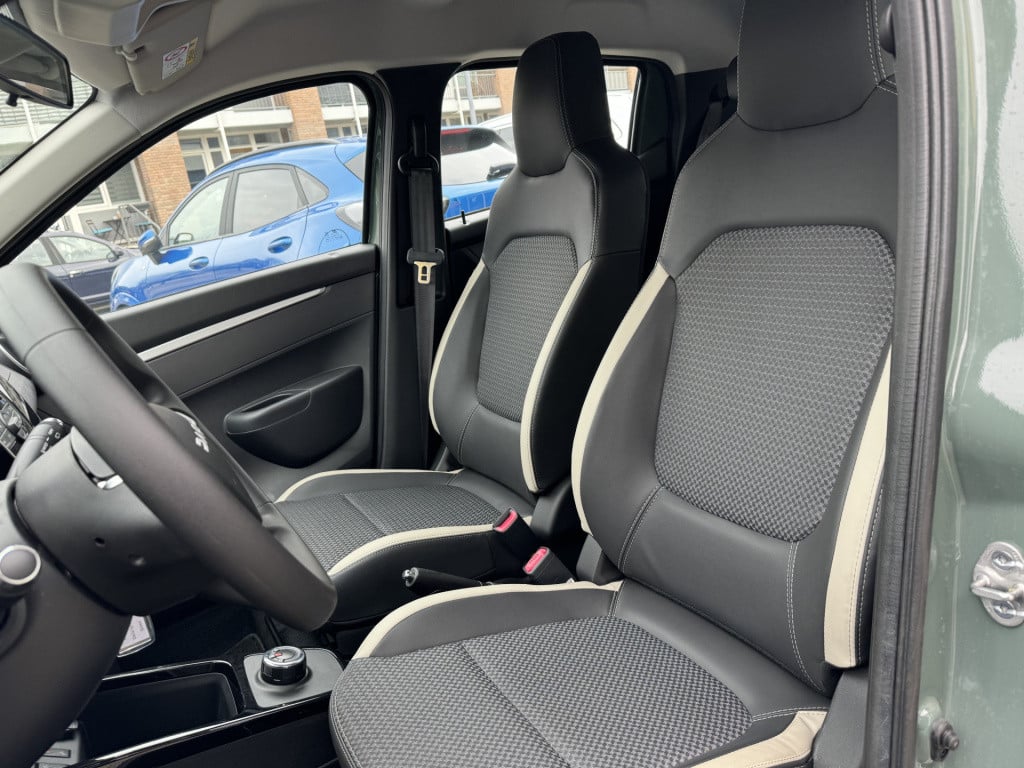 Dacia Spring essential 27 kwh - demo / reservewiel
