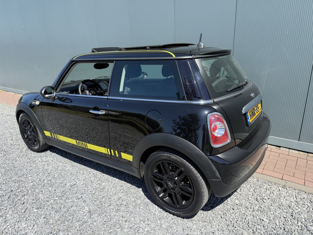 Mini One mini 1.6 business line panoramadak 3-drs