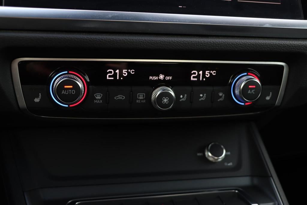 Audi Q3 35 tfsi s line 150pk s-tronic