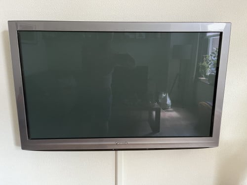 Panasonic Viera Plasma TV (42 inch - 106cm)