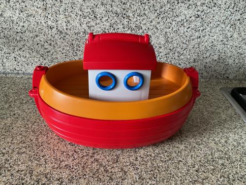 Arc van Noah.  Playmobil. Geobra 2010. Afmeting: 30x18 cm.