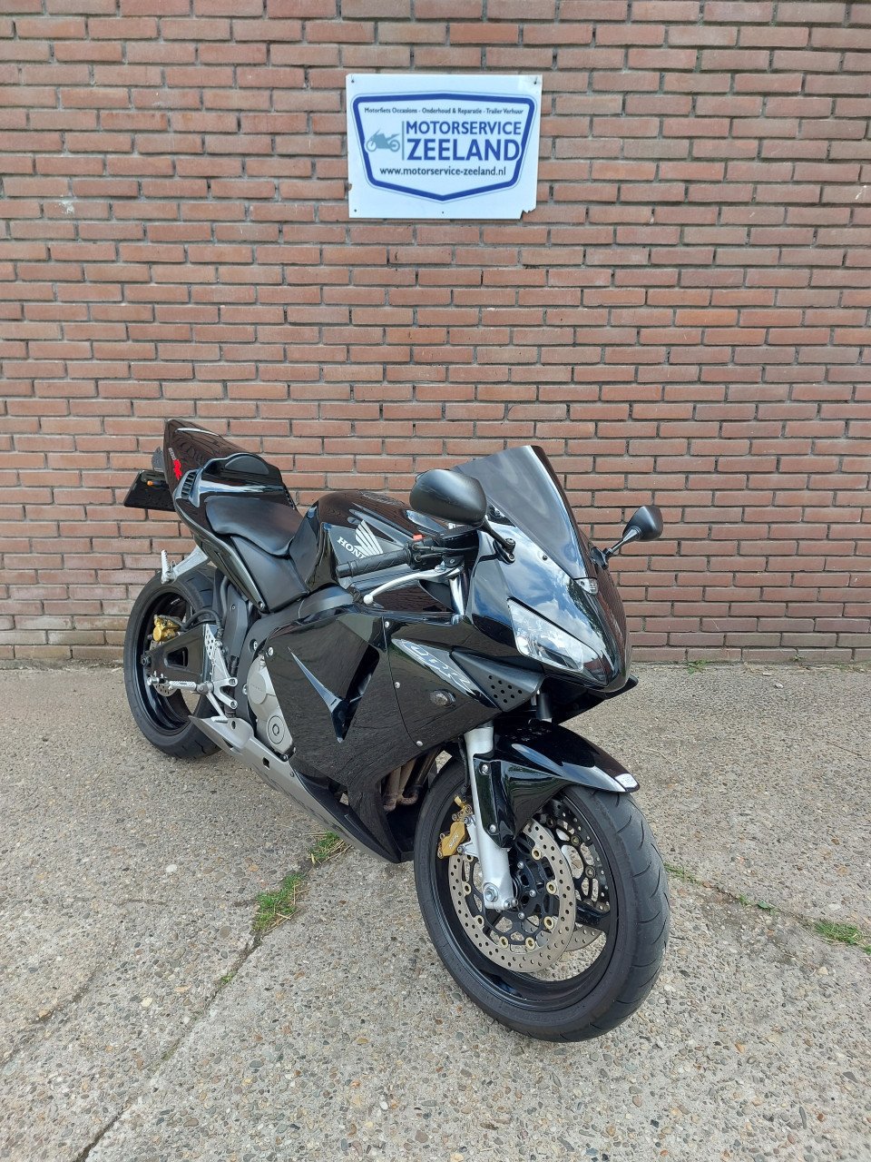 Honda CBR 600RR (Full Black)