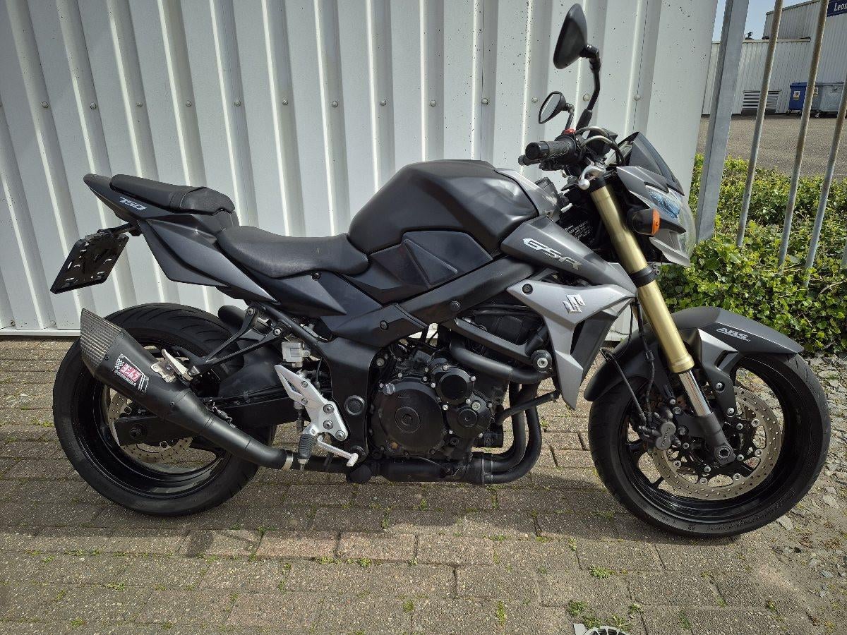 Suzuki GSR750A uit 2016, stoere naked bike