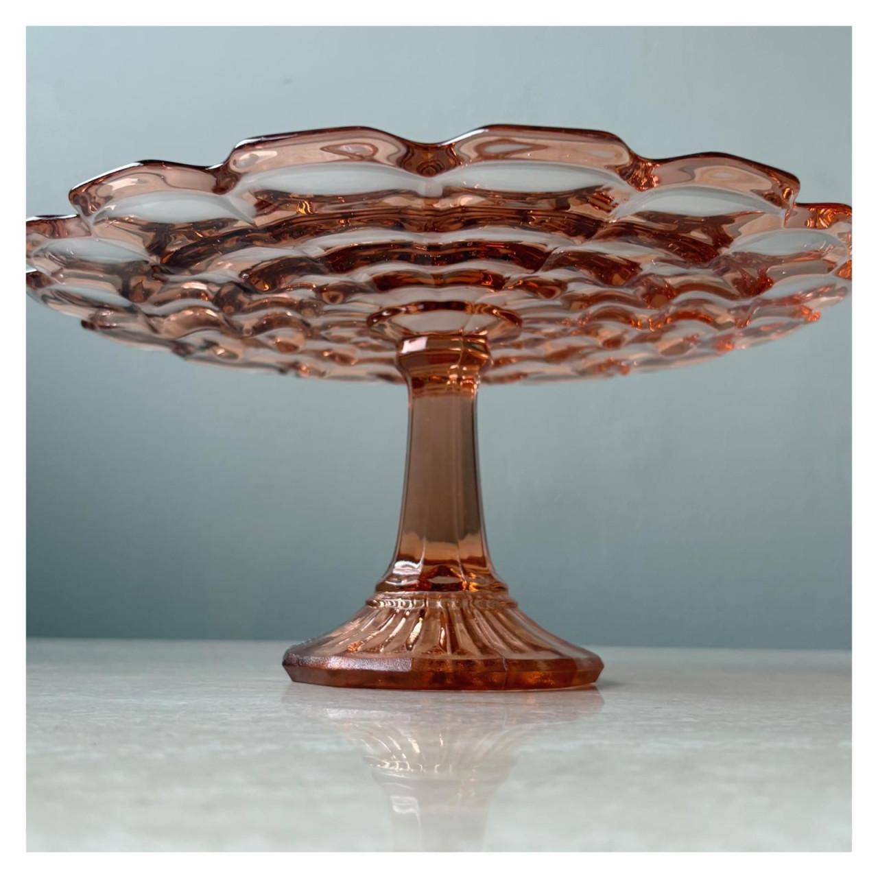 Roze persglazen taartplateau