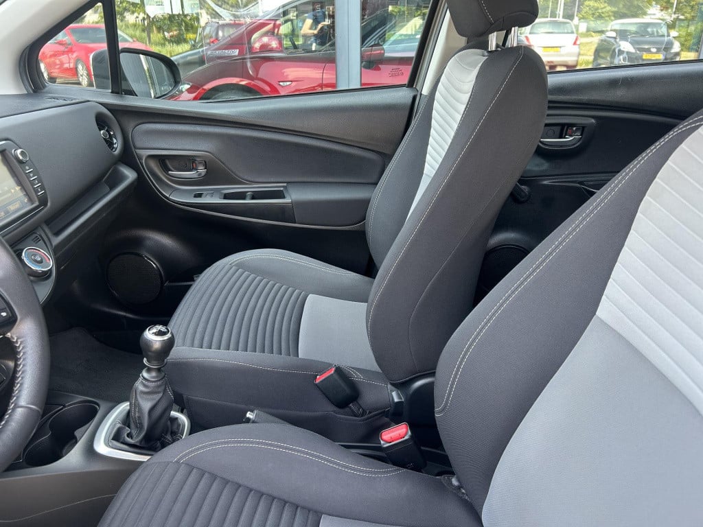 Toyota Yaris 1.5 vvt-i executive