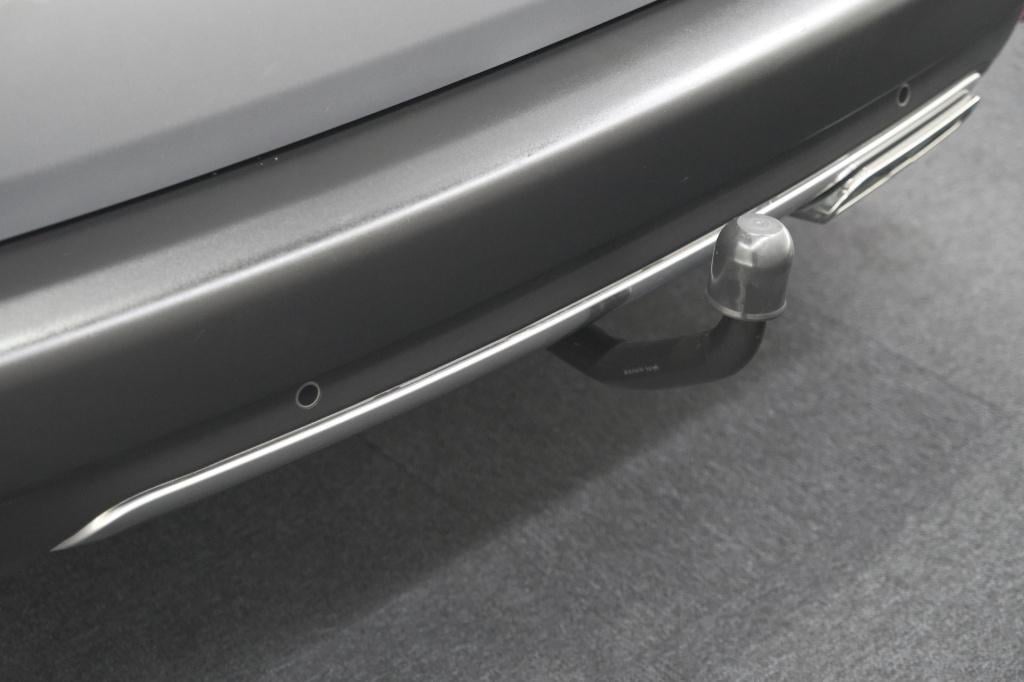 Peugeot 2008 puretech 110 eat6 gt | trekhaak | camera | panoramadak | apple