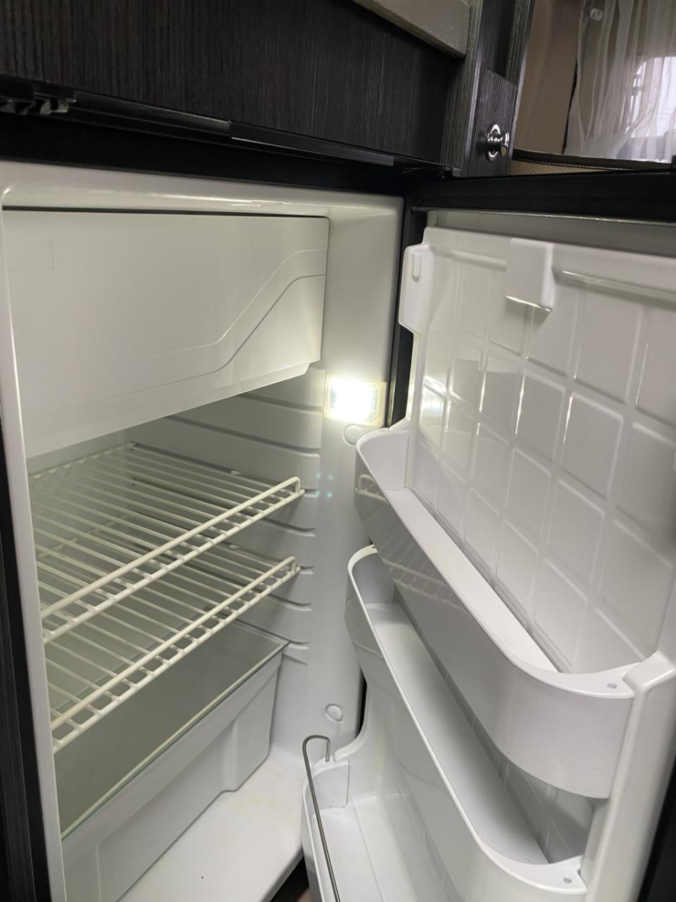 BENIMAR Onbekend benivan 165 | prachtige bus | euro 6 | 4 zitplaatsen