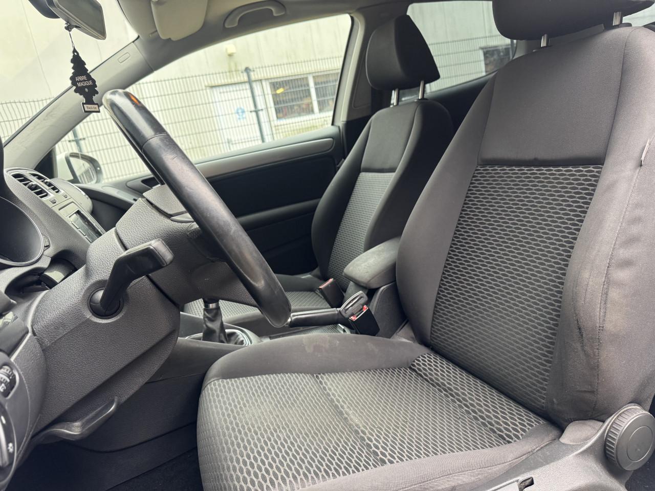 Volkswagen Golf 1.6 75KW 2009 Wit Airco Apk Navigatie Xenon