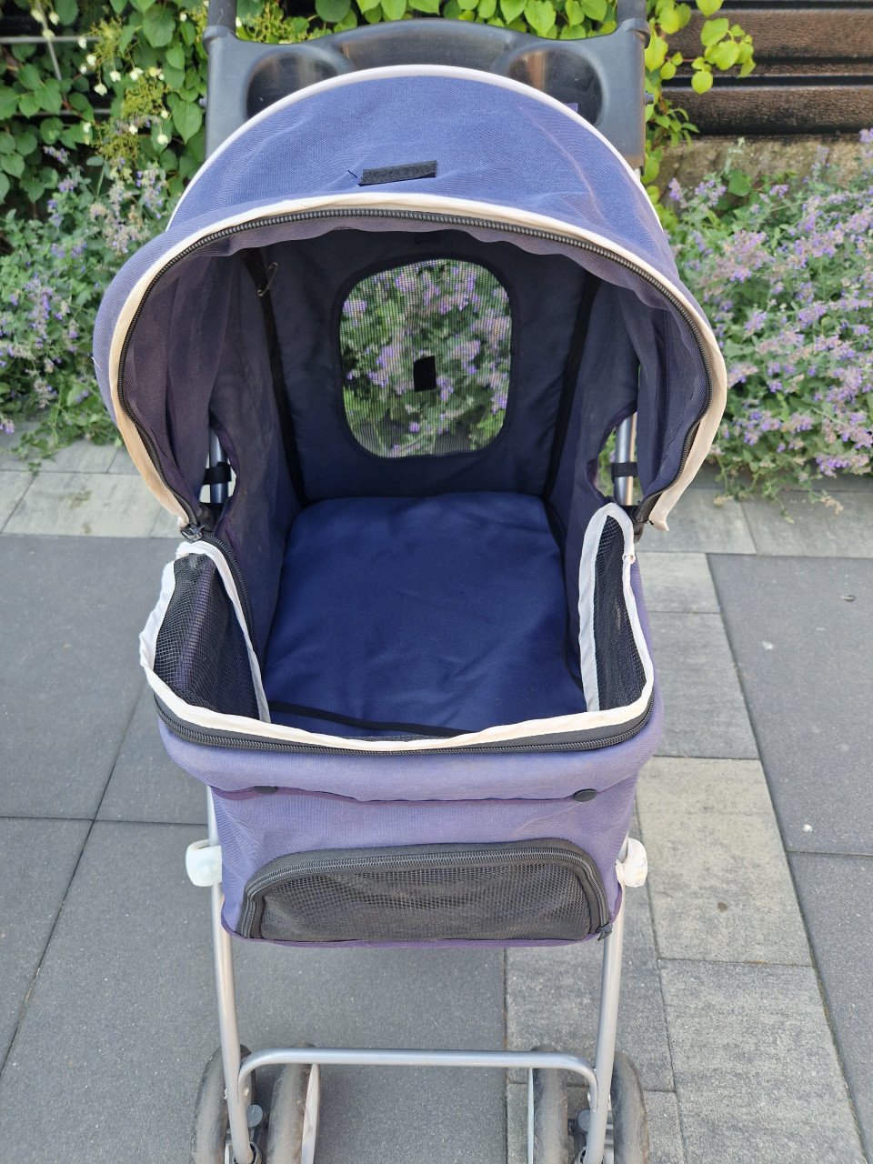 Honden wandelwagen